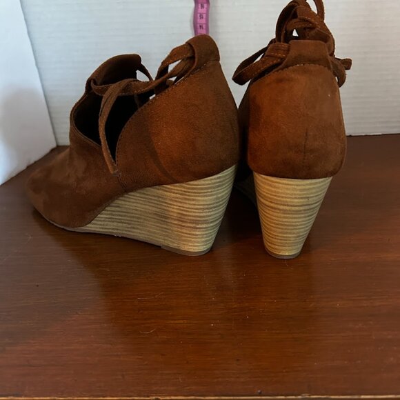 BC Born in California Brown Suede Peep Toe Wedge Sandals – Women’s Lace-Up Heels - Picture 3 of 7